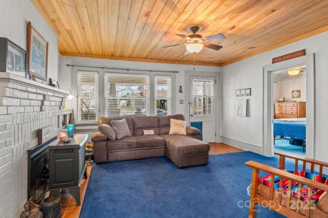 110 Carrier Street Asheville NC 28806