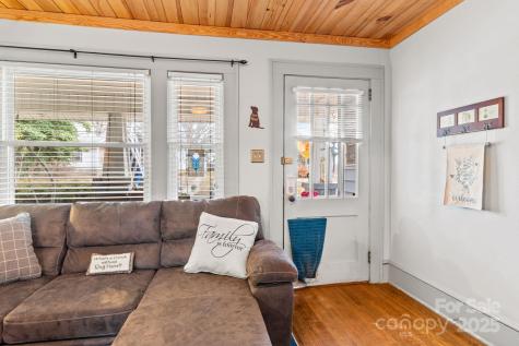 110 Carrier Street Asheville NC 28806