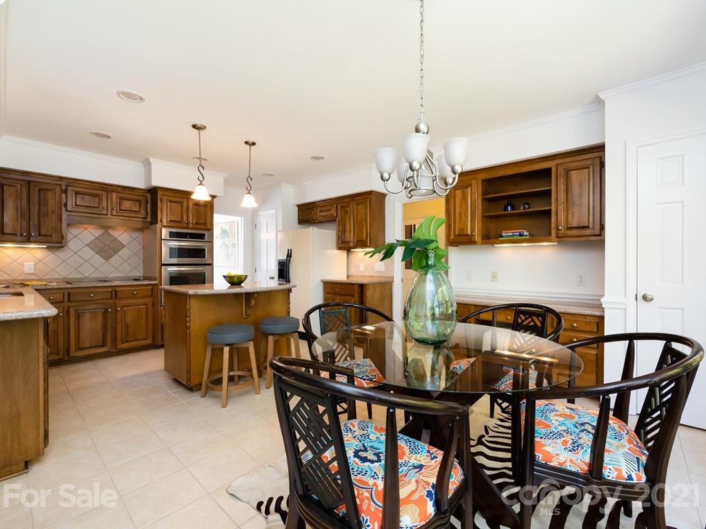 10124 Berkeley Forest Lane Charlotte NC 28277