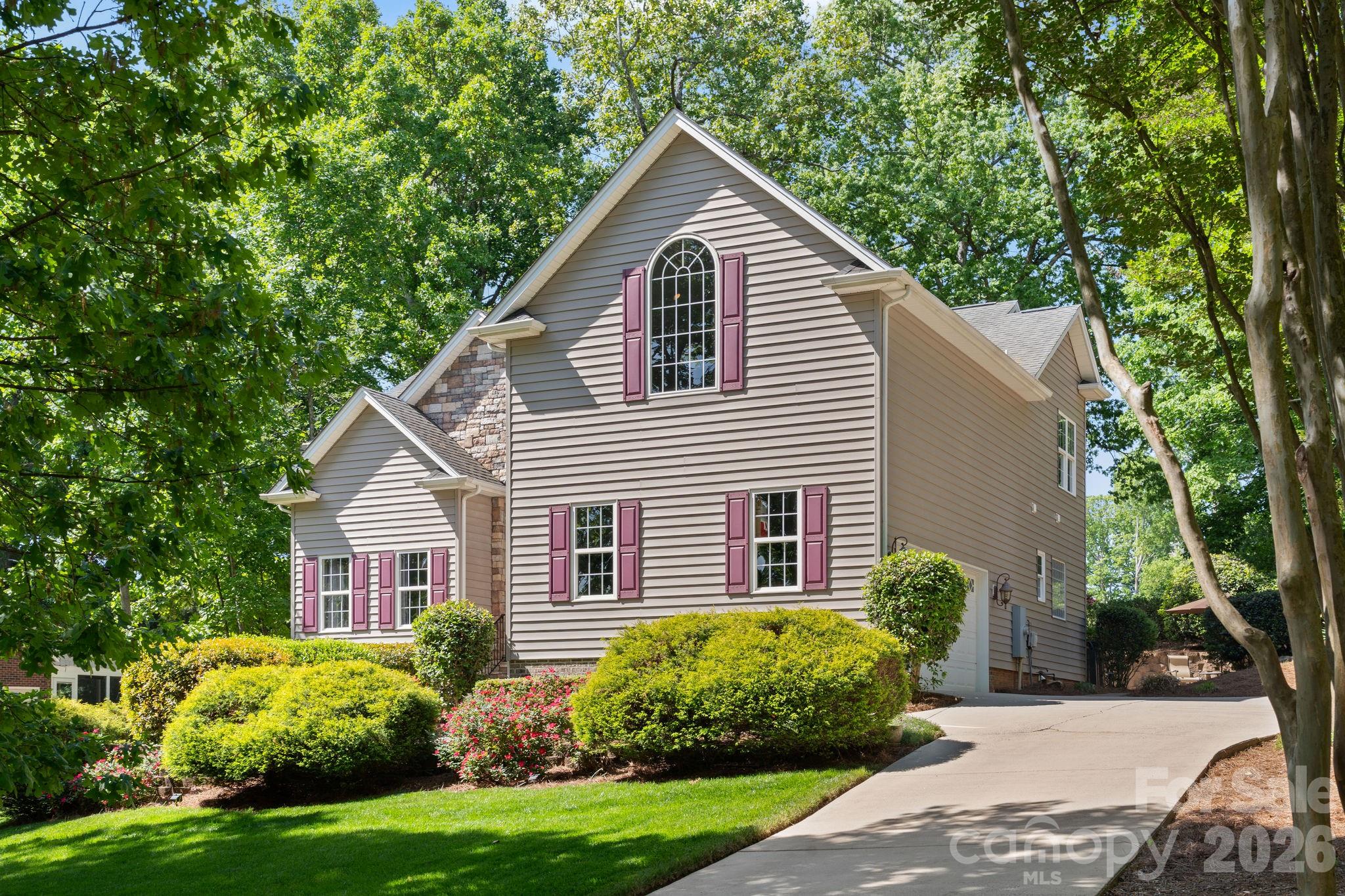 3083 Three Wood Drive Denver NC 28037