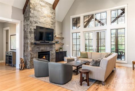 450 Barrington Drive Asheville NC 28803