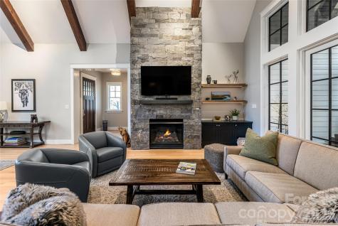 450 Barrington Drive Asheville NC 28803