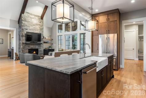 450 Barrington Drive Asheville NC 28803