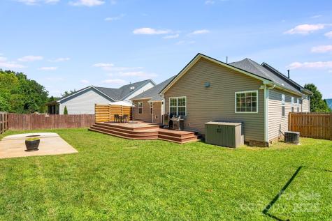 7 Groton Way Arden NC 28704