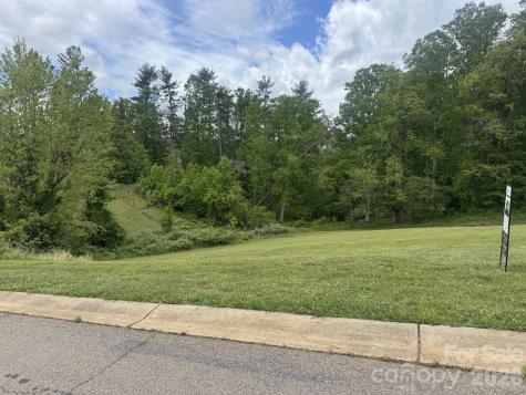 84 Gracie Lane Weaverville NC 28787