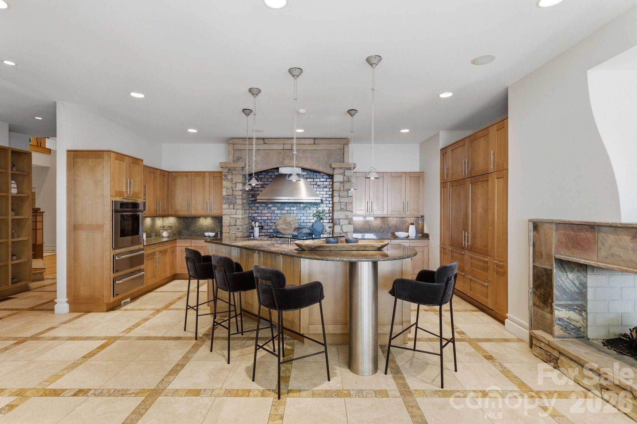 14051 Island Drive Huntersville NC 28078