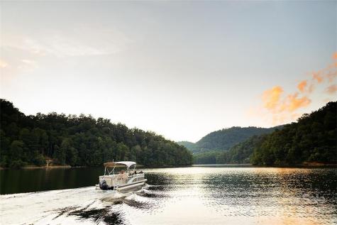 325 Hedgewood Drive Tuckasegee NC 28783