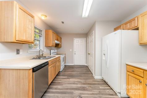 5143 Rosemede Drive Charlotte NC 28227