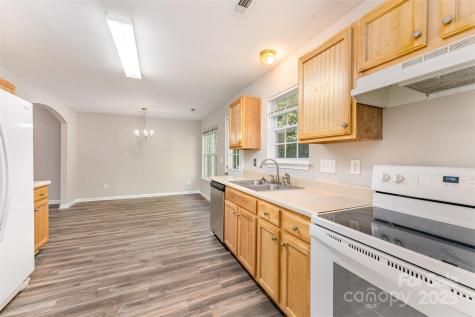 5143 Rosemede Drive Charlotte NC 28227