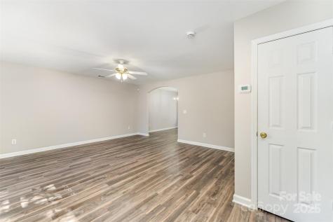 5143 Rosemede Drive Charlotte NC 28227