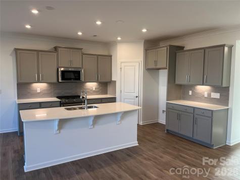 12061 Bradshaw Court Charlotte NC 28278