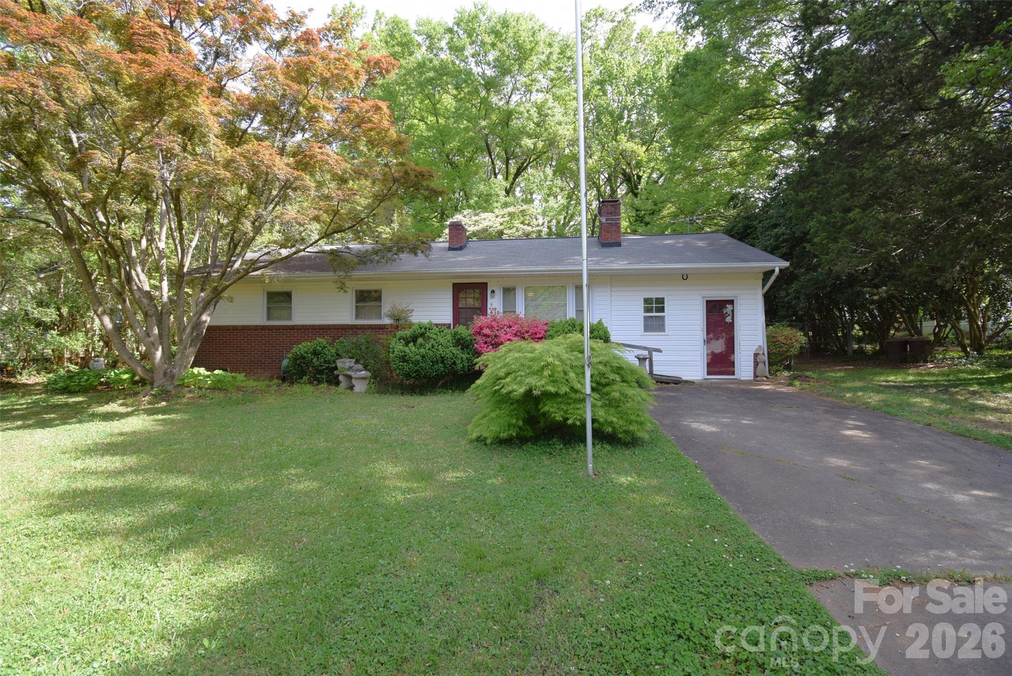502 W Henry Street Belmont NC 28012