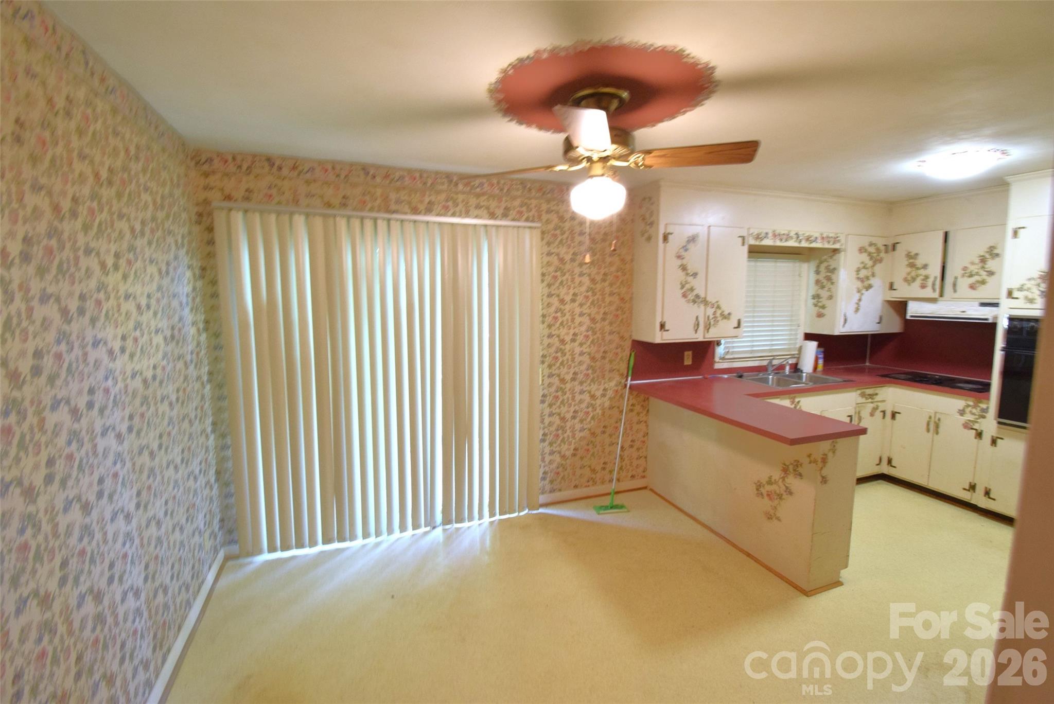 502 W Henry Street Belmont NC 28012