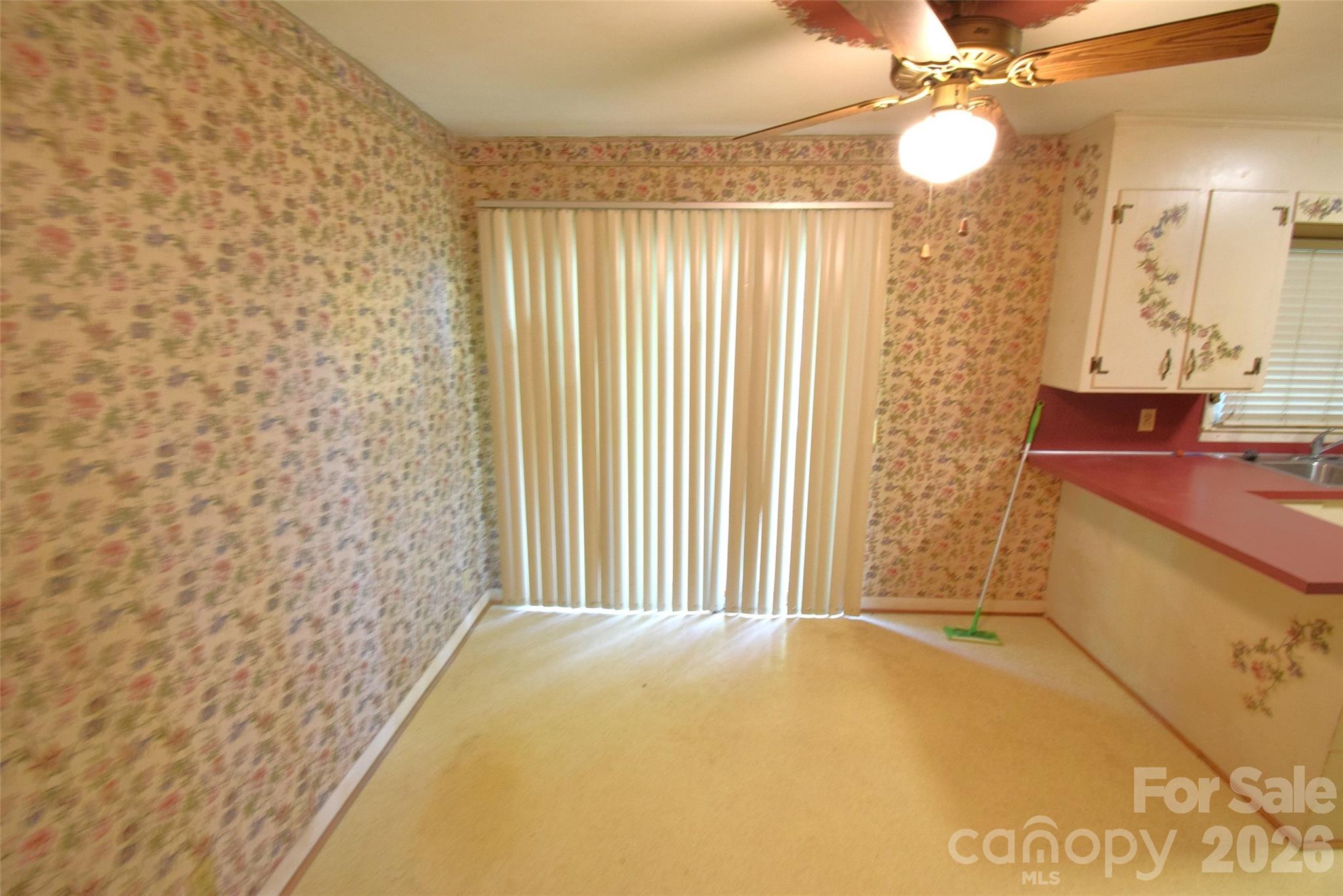 502 W Henry Street Belmont NC 28012