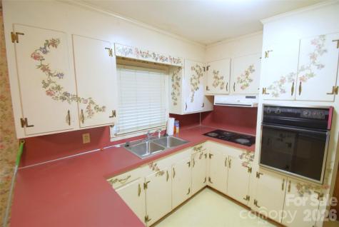 502 W Henry Street Belmont NC 28012