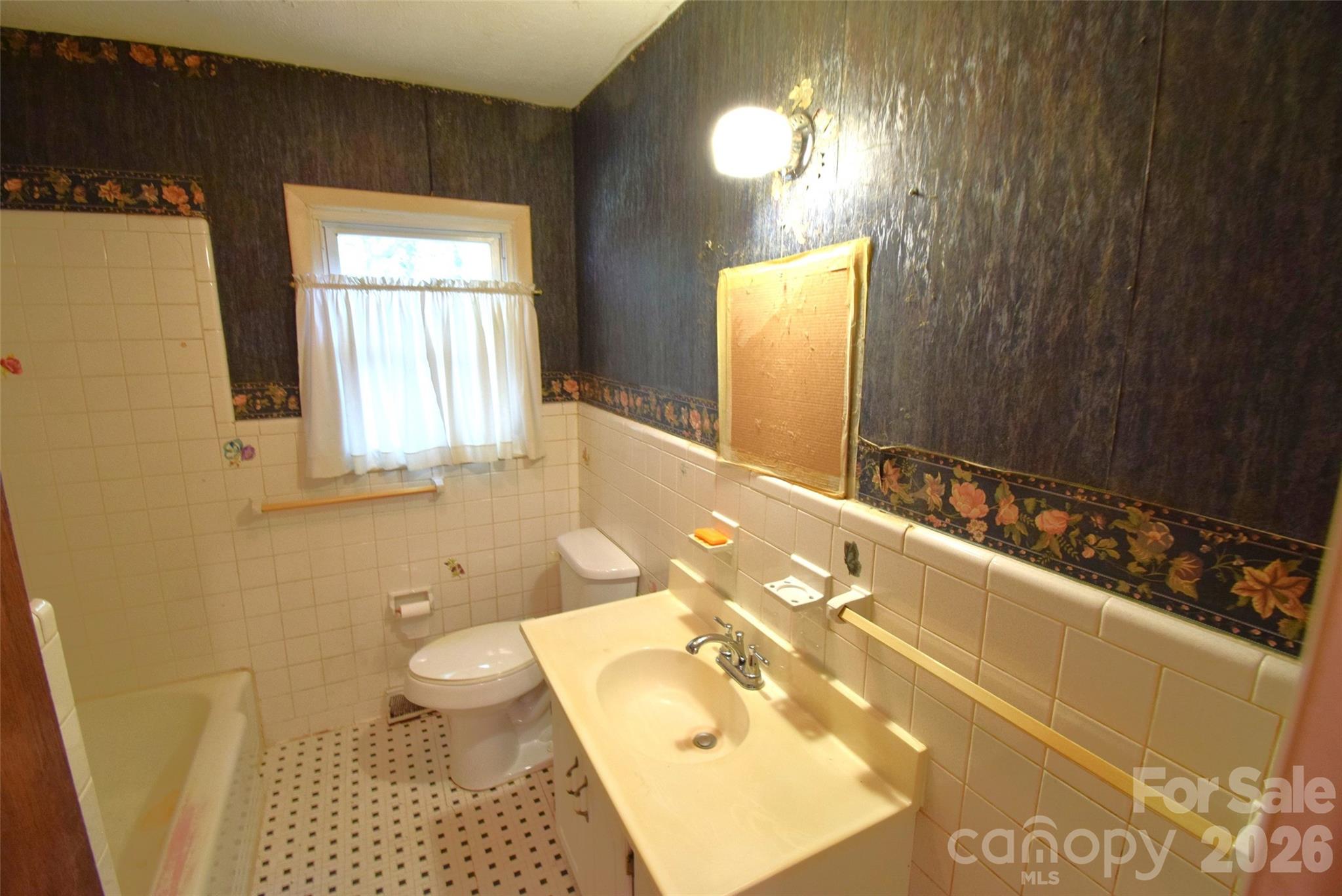 502 W Henry Street Belmont NC 28012
