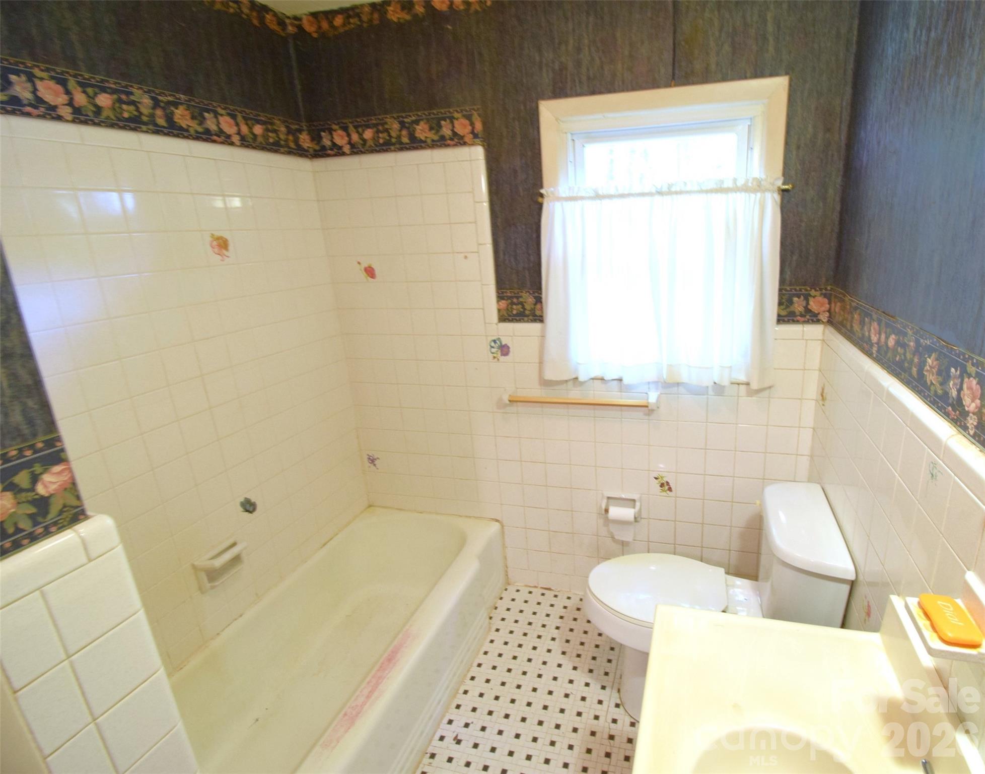 502 W Henry Street Belmont NC 28012