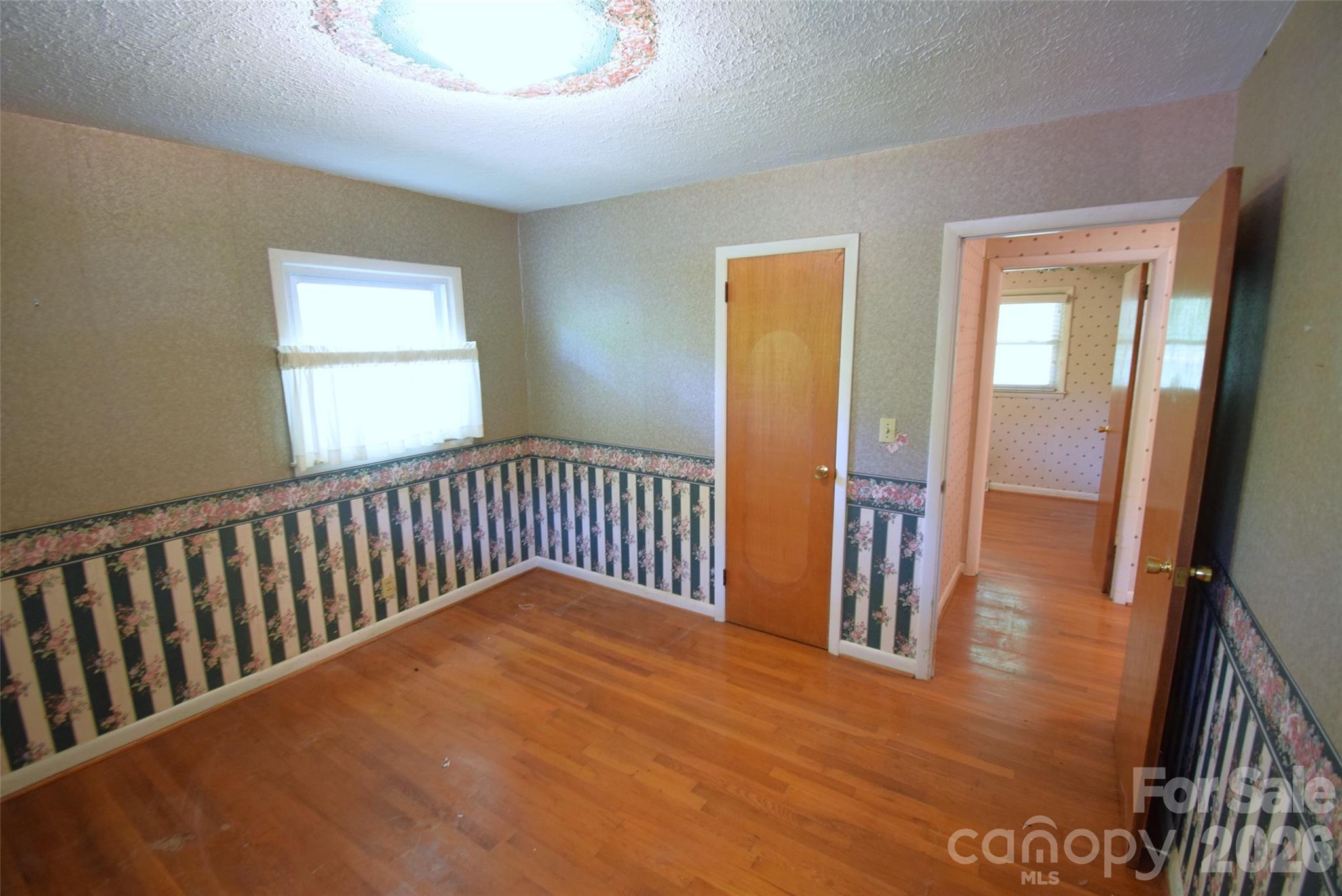 502 W Henry Street Belmont NC 28012