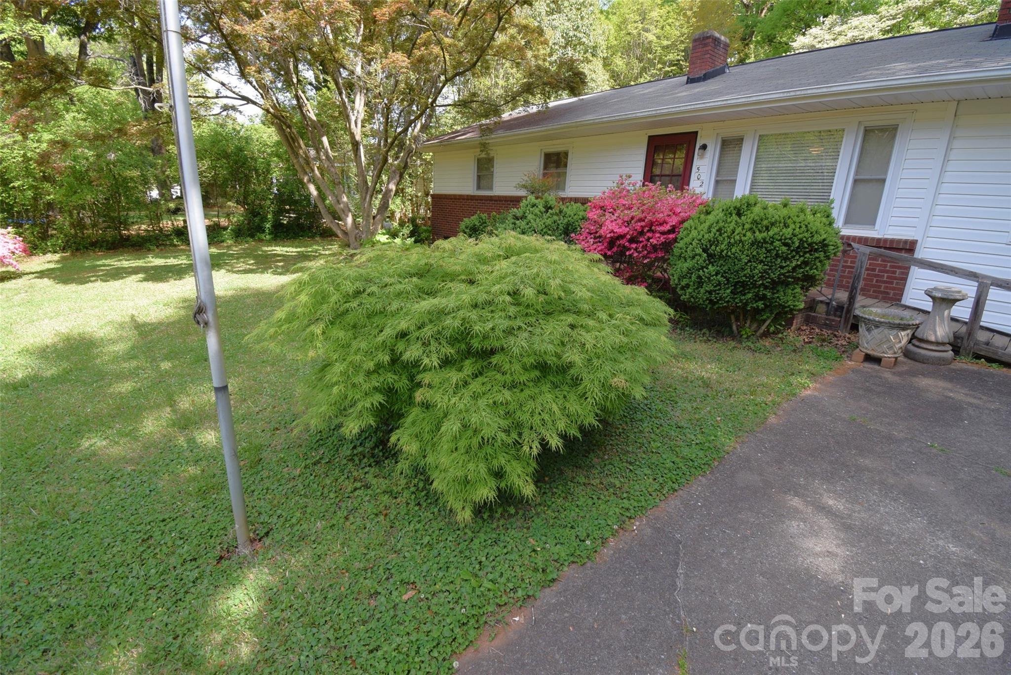 502 W Henry Street Belmont NC 28012