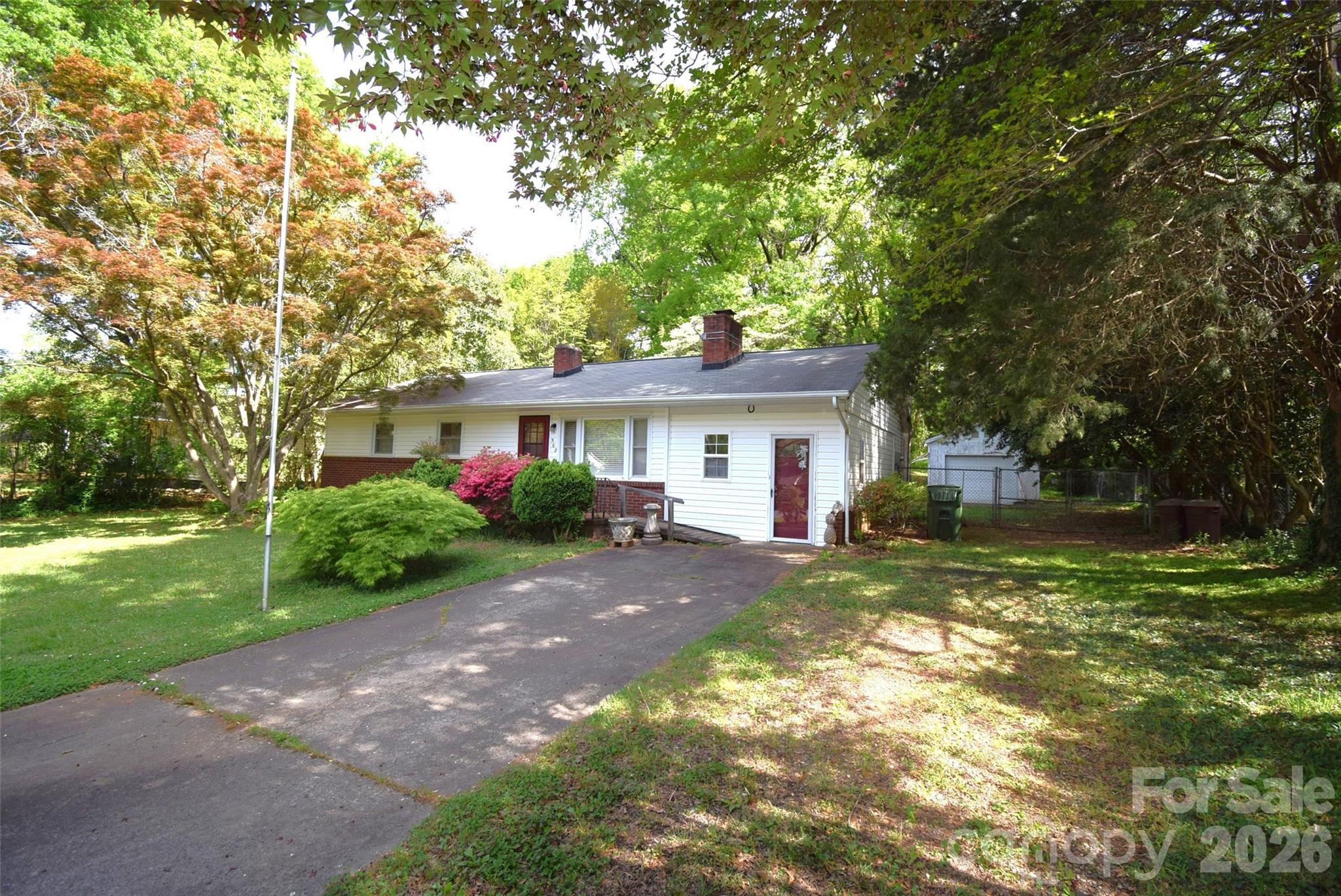 502 W Henry Street Belmont NC 28012