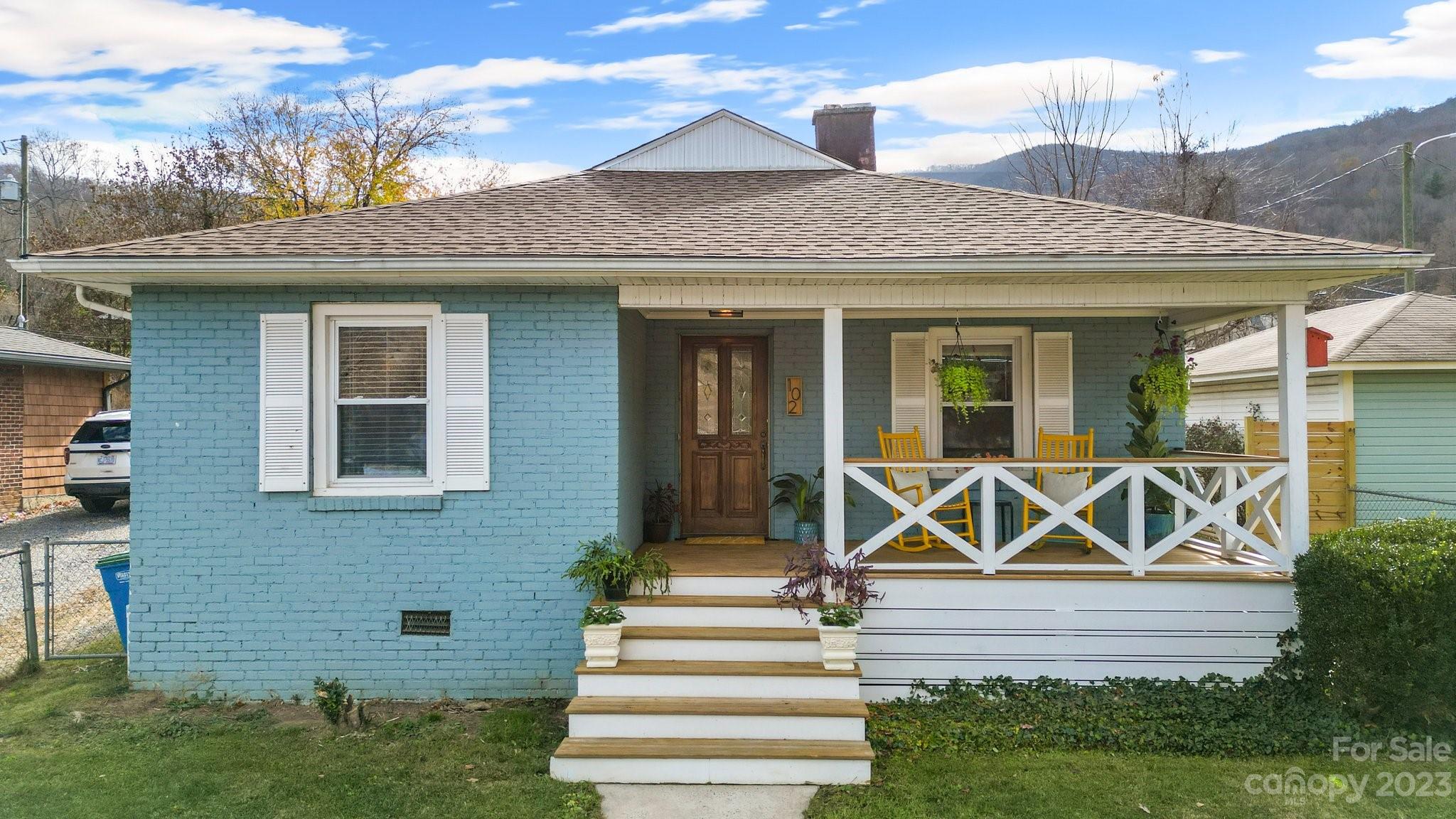 102 Campbell Street Swannanoa NC 28778