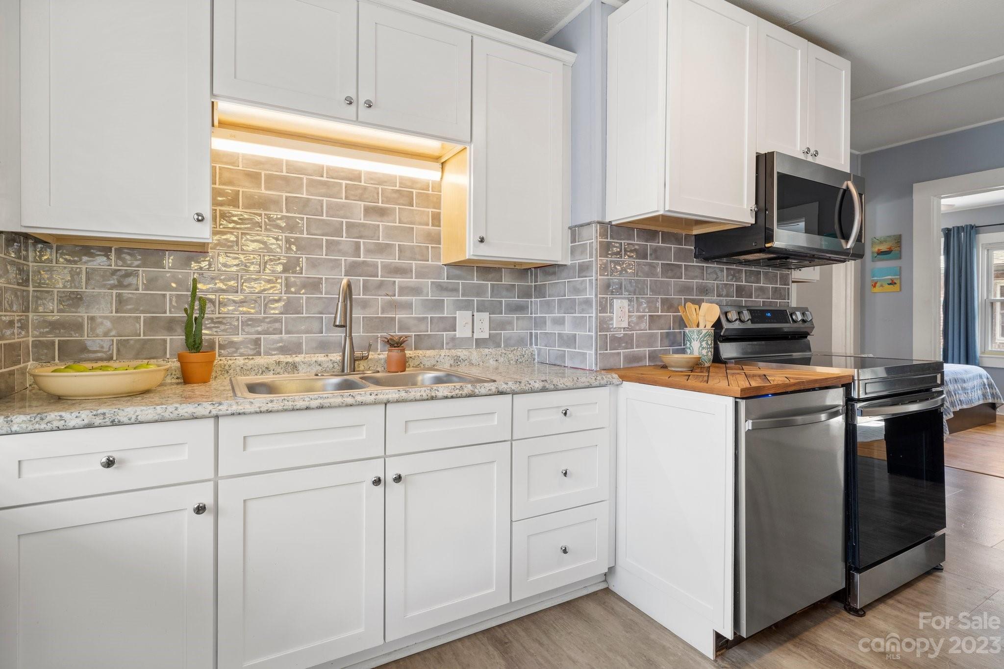 102 Campbell Street Swannanoa NC 28778