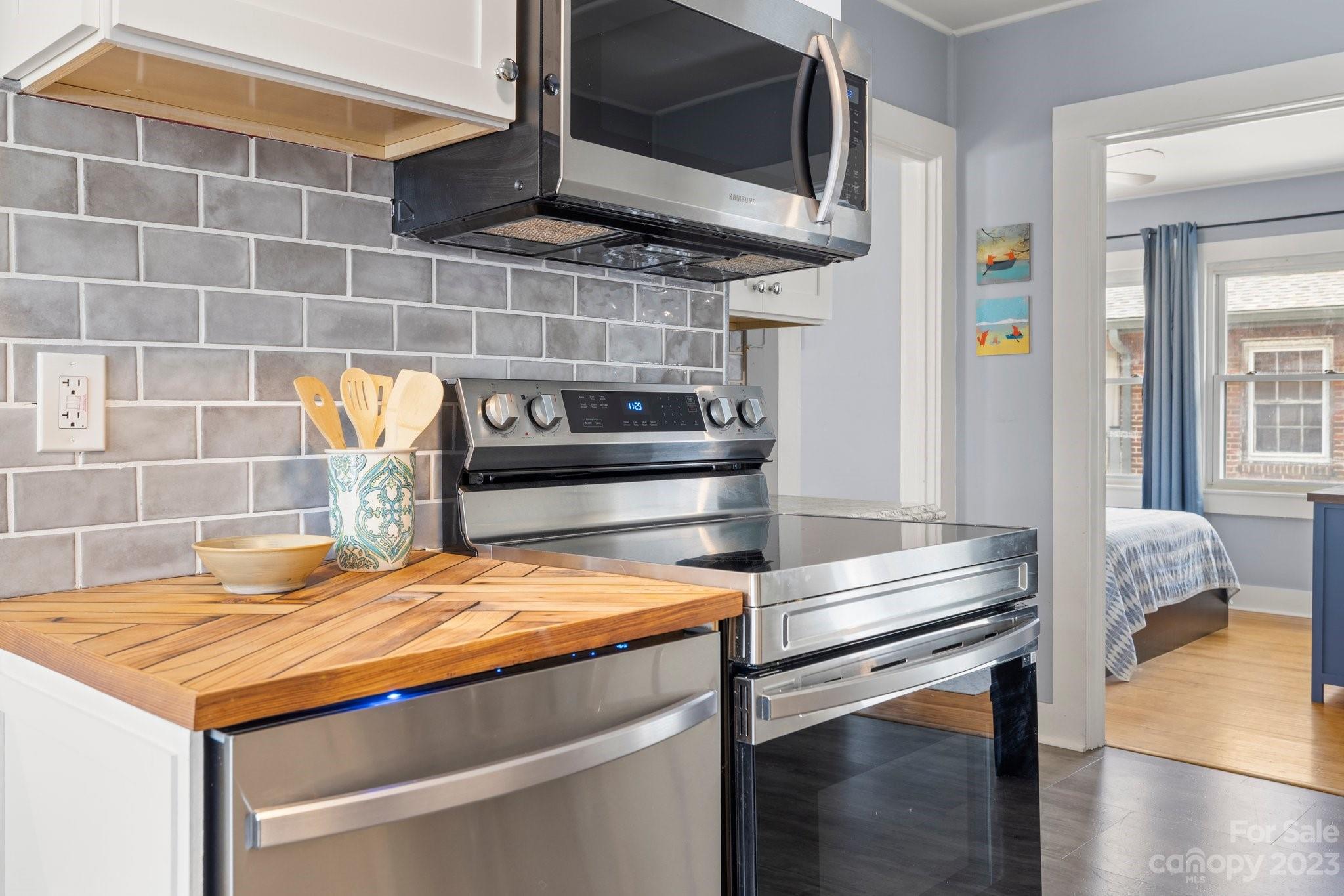102 Campbell Street Swannanoa NC 28778