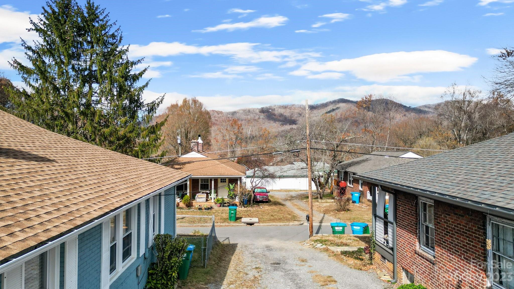 102 Campbell Street Swannanoa NC 28778