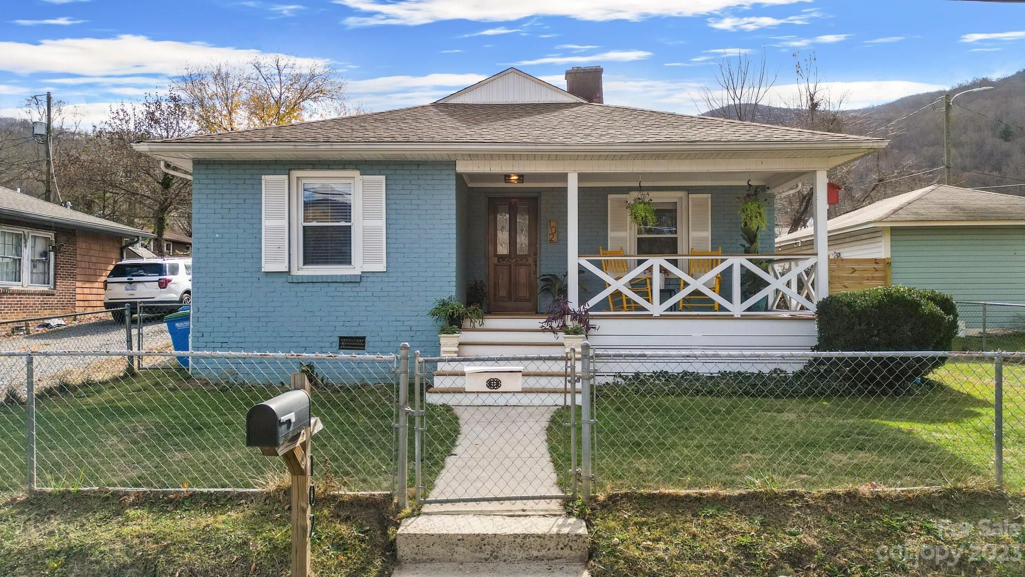 102 Campbell Street Swannanoa NC 28778
