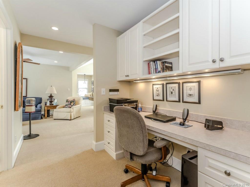 3933 Ayscough Road Charlotte NC 28211