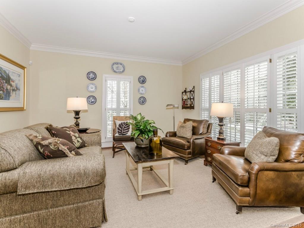 3933 Ayscough Road Charlotte NC 28211