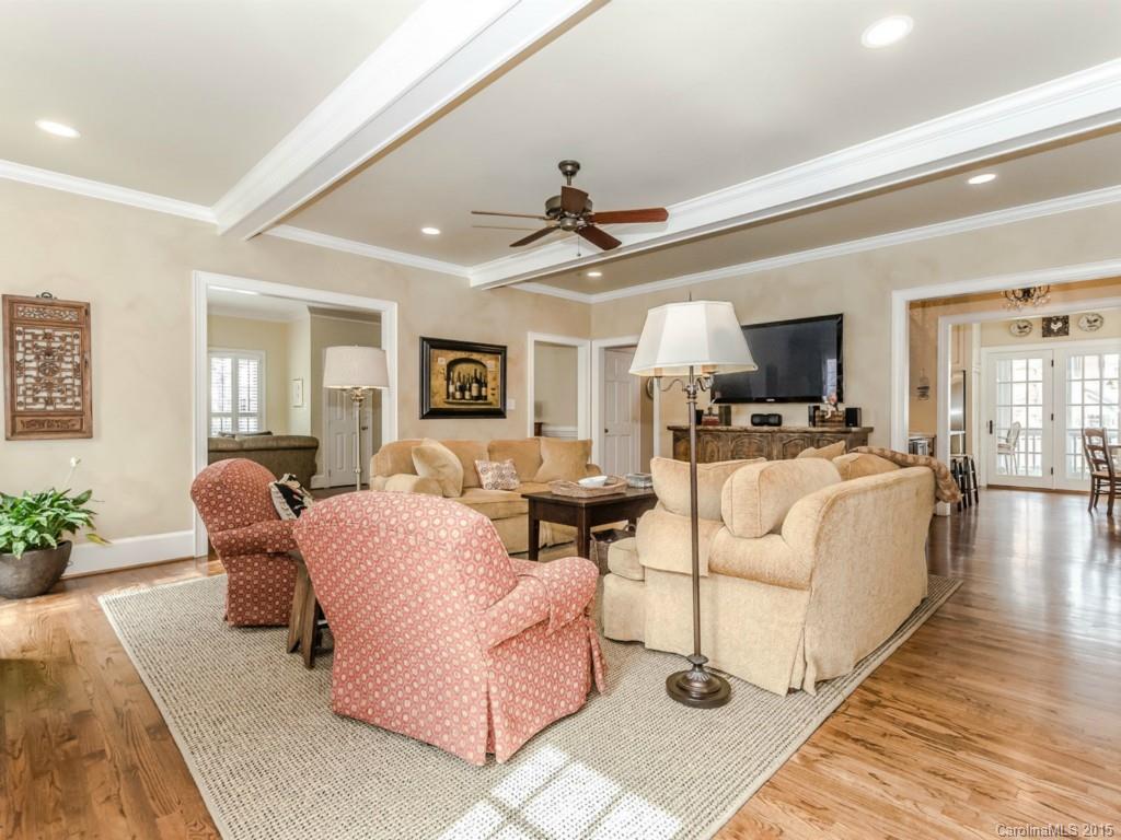 3933 Ayscough Road Charlotte NC 28211