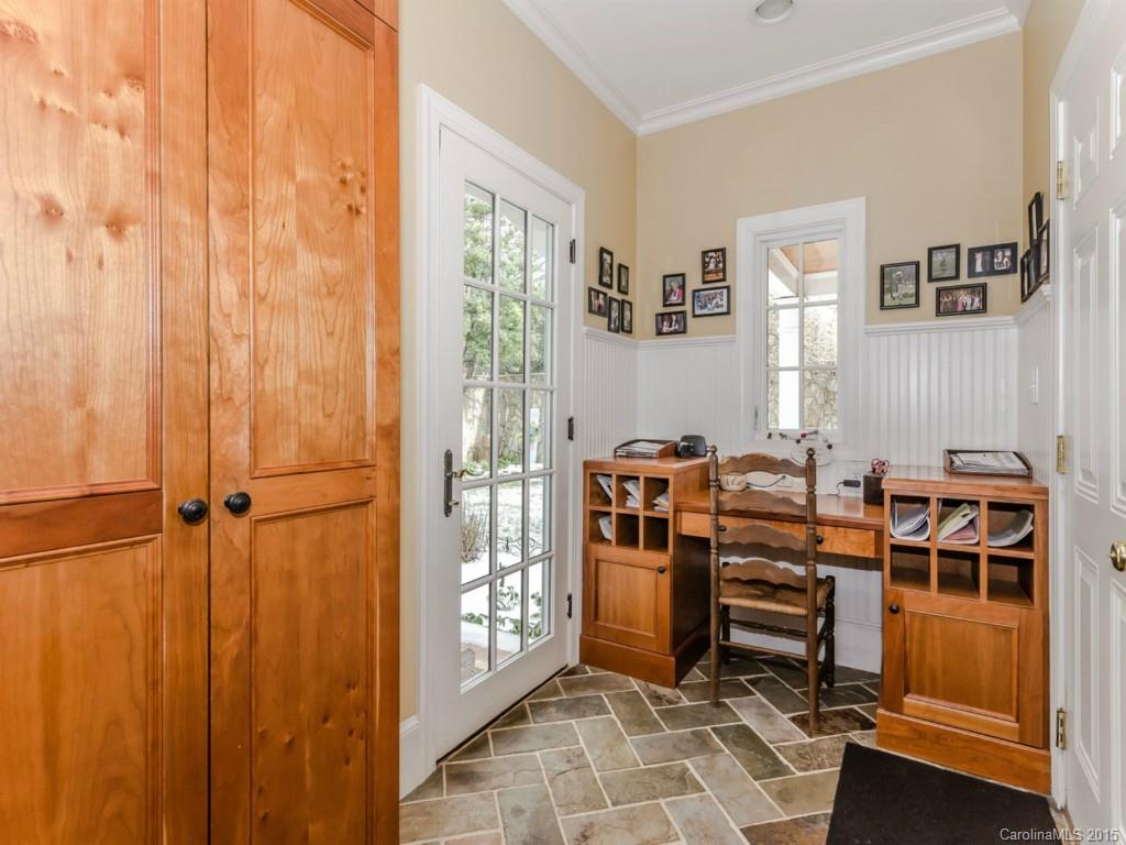 3933 Ayscough Road Charlotte NC 28211