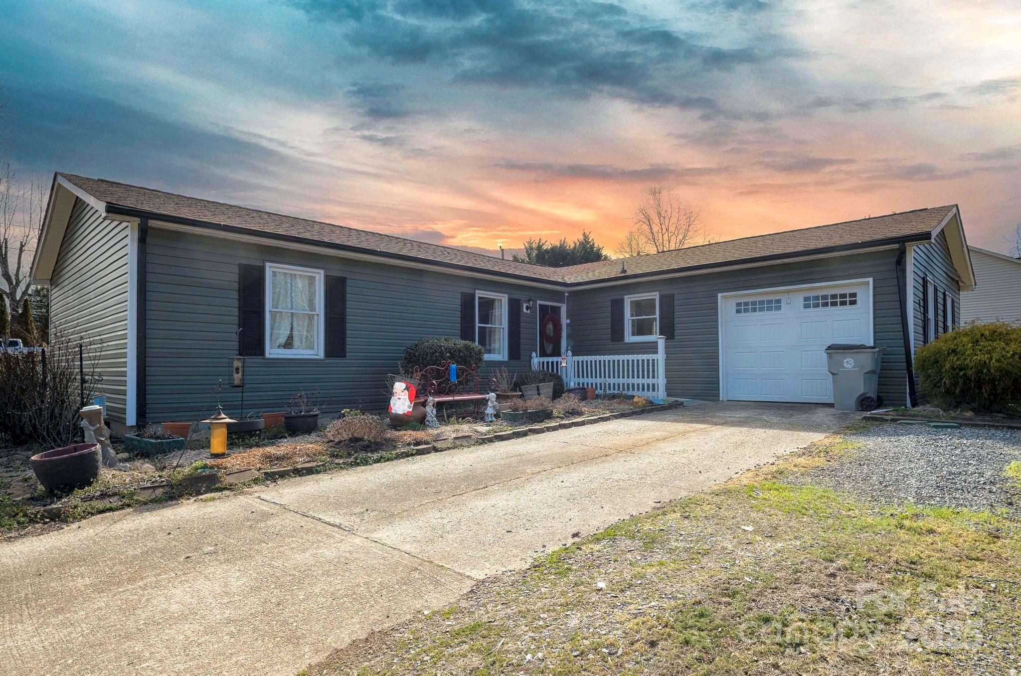 803 Southside Court Lenoir NC 28645