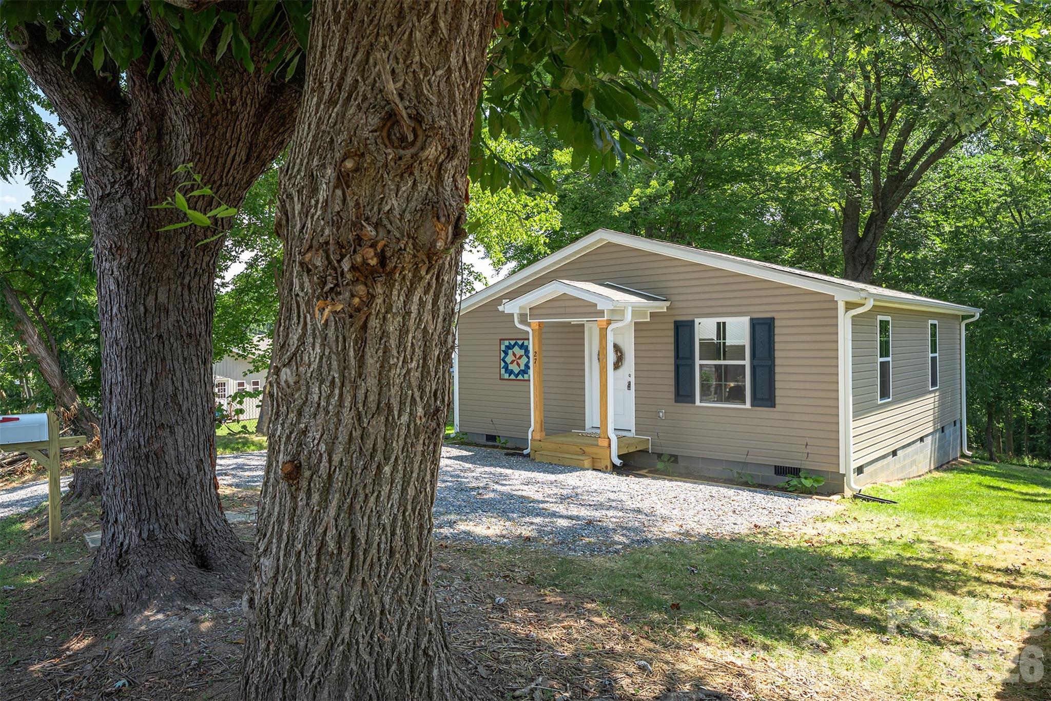 27 Forest Park Road Marion NC 28752