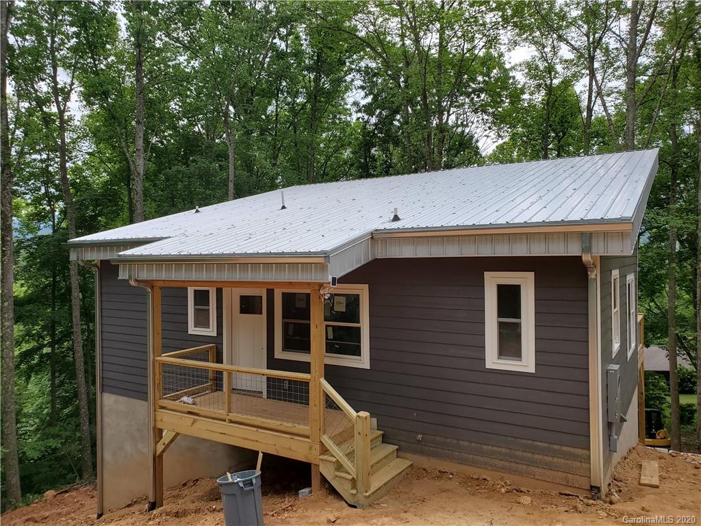19 Sassafras Valley Road Swannanoa NC 28778