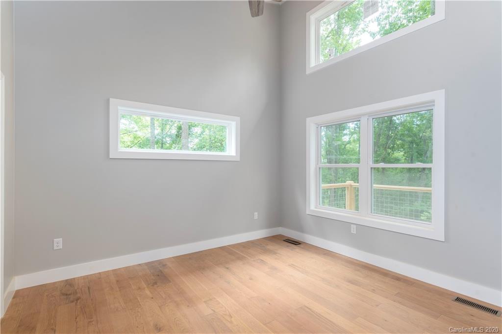 19 Sassafras Valley Road Swannanoa NC 28778