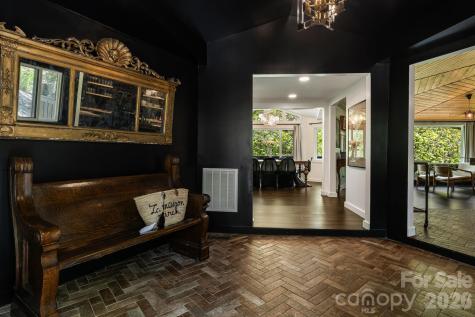 1 Patton Circle Asheville NC 28804