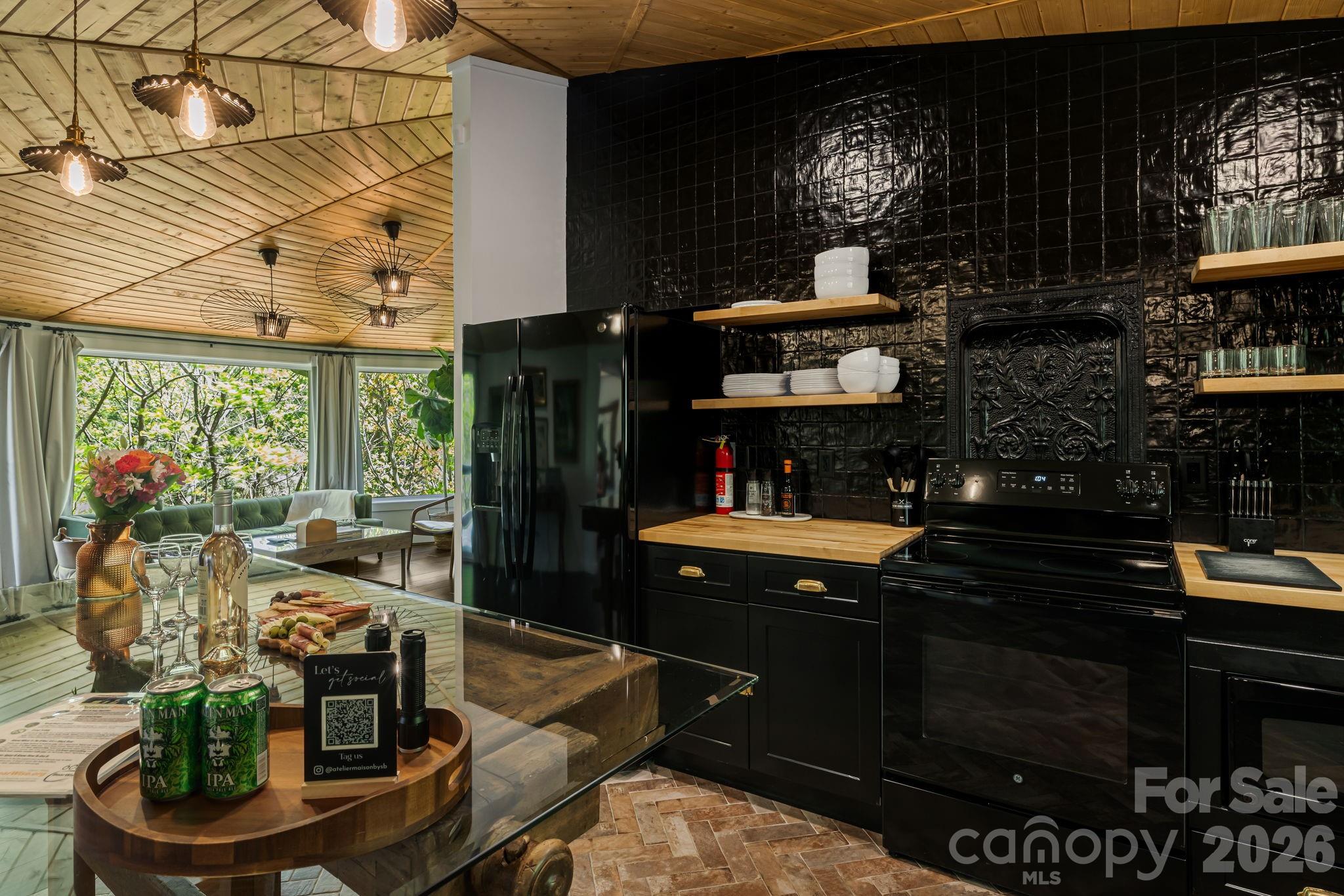 1 Patton Circle Asheville NC 28804