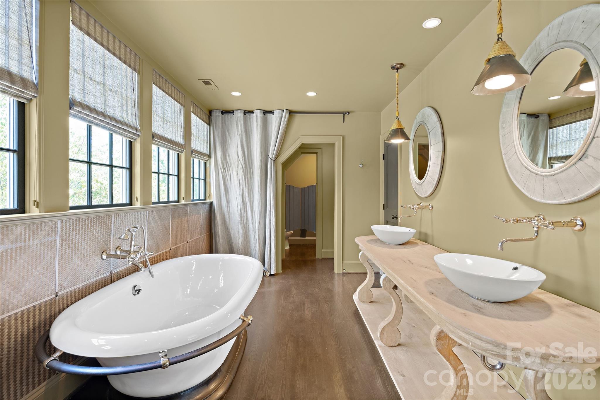 208 Wales Avenue Charlotte NC 28209