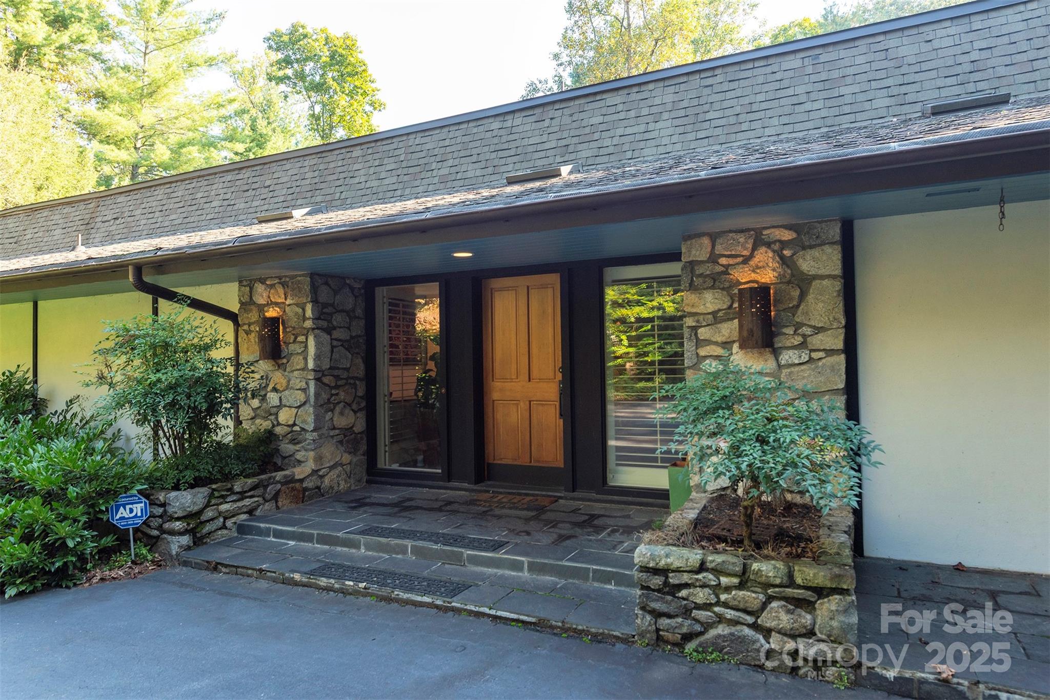 18 Forest Road Asheville NC 28803