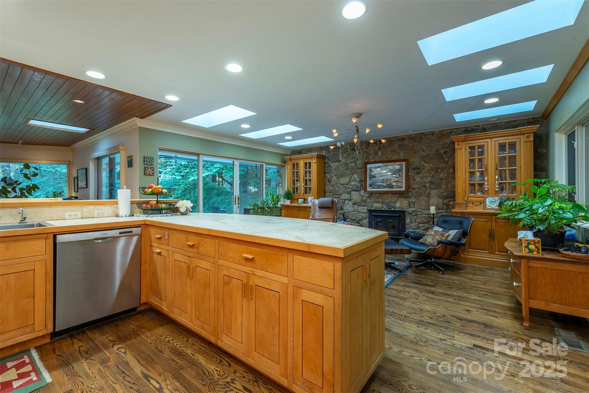 18 Forest Road Asheville NC 28803