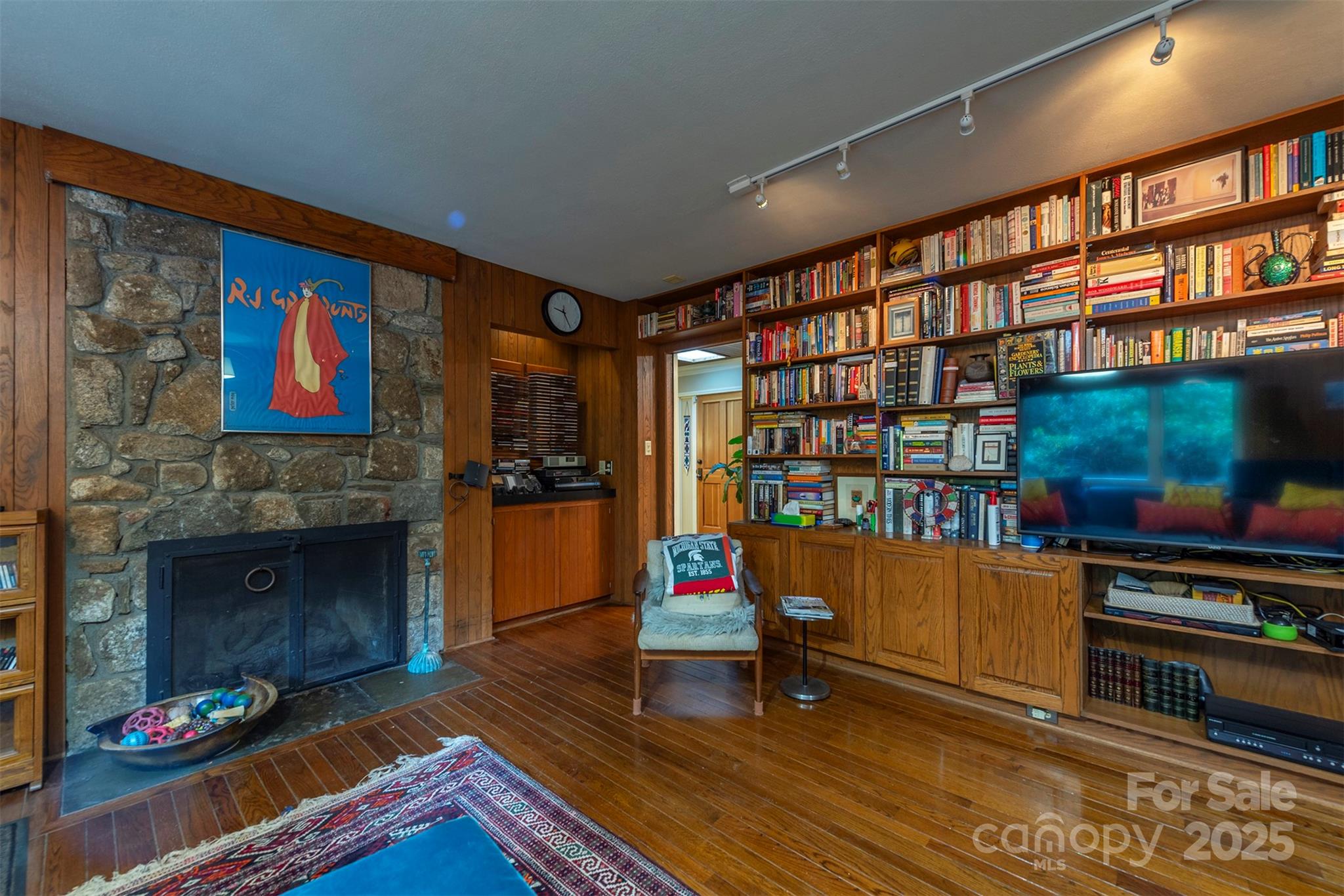 18 Forest Road Asheville NC 28803