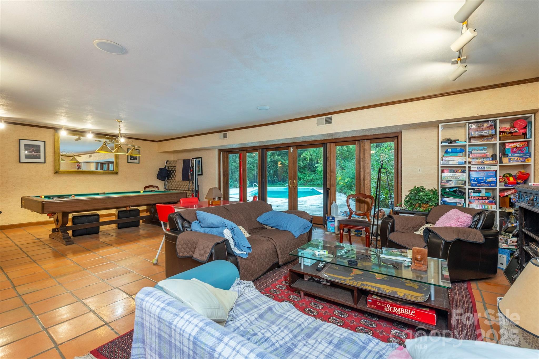 18 Forest Road Asheville NC 28803