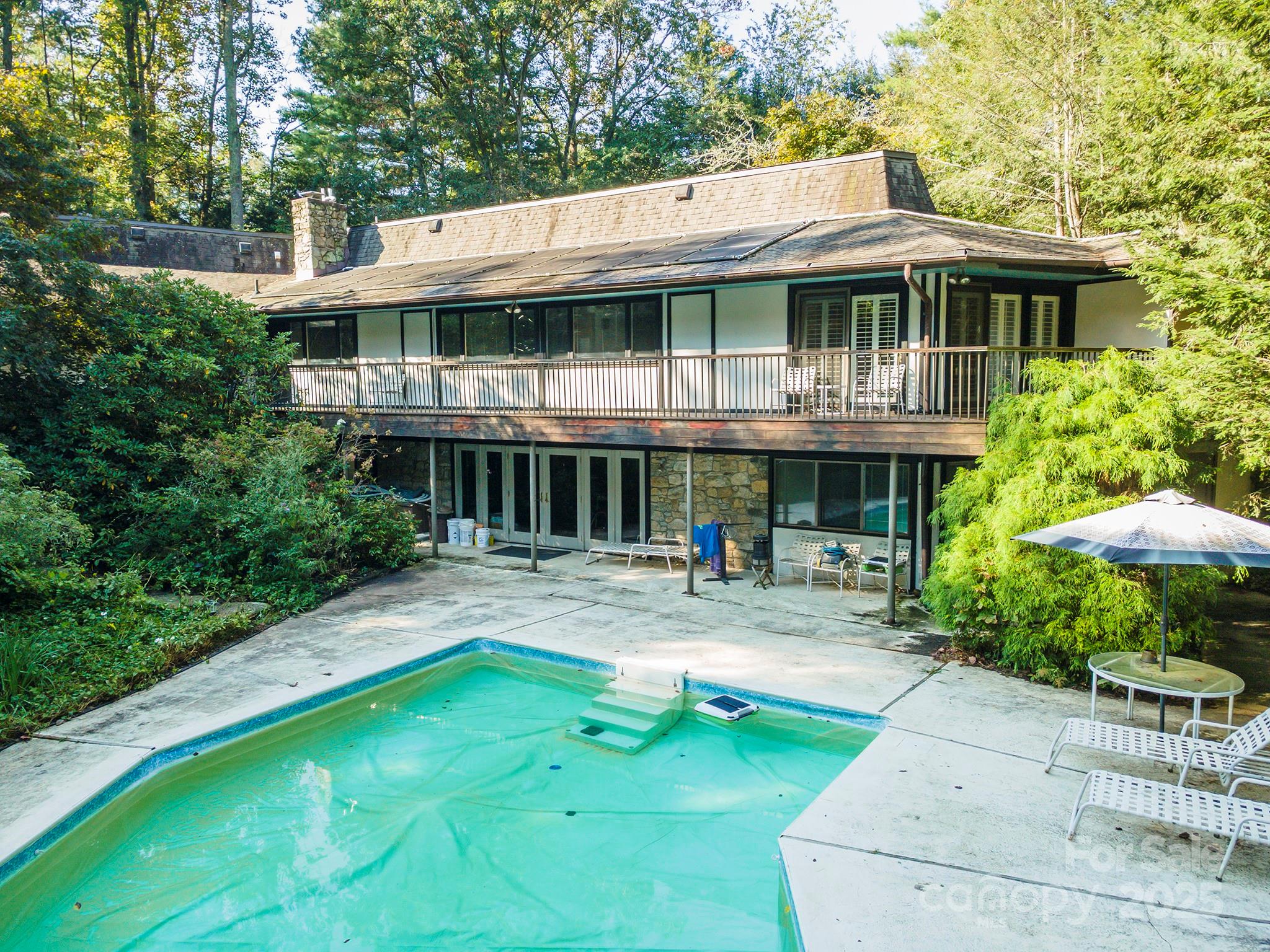 18 Forest Road Asheville NC 28803