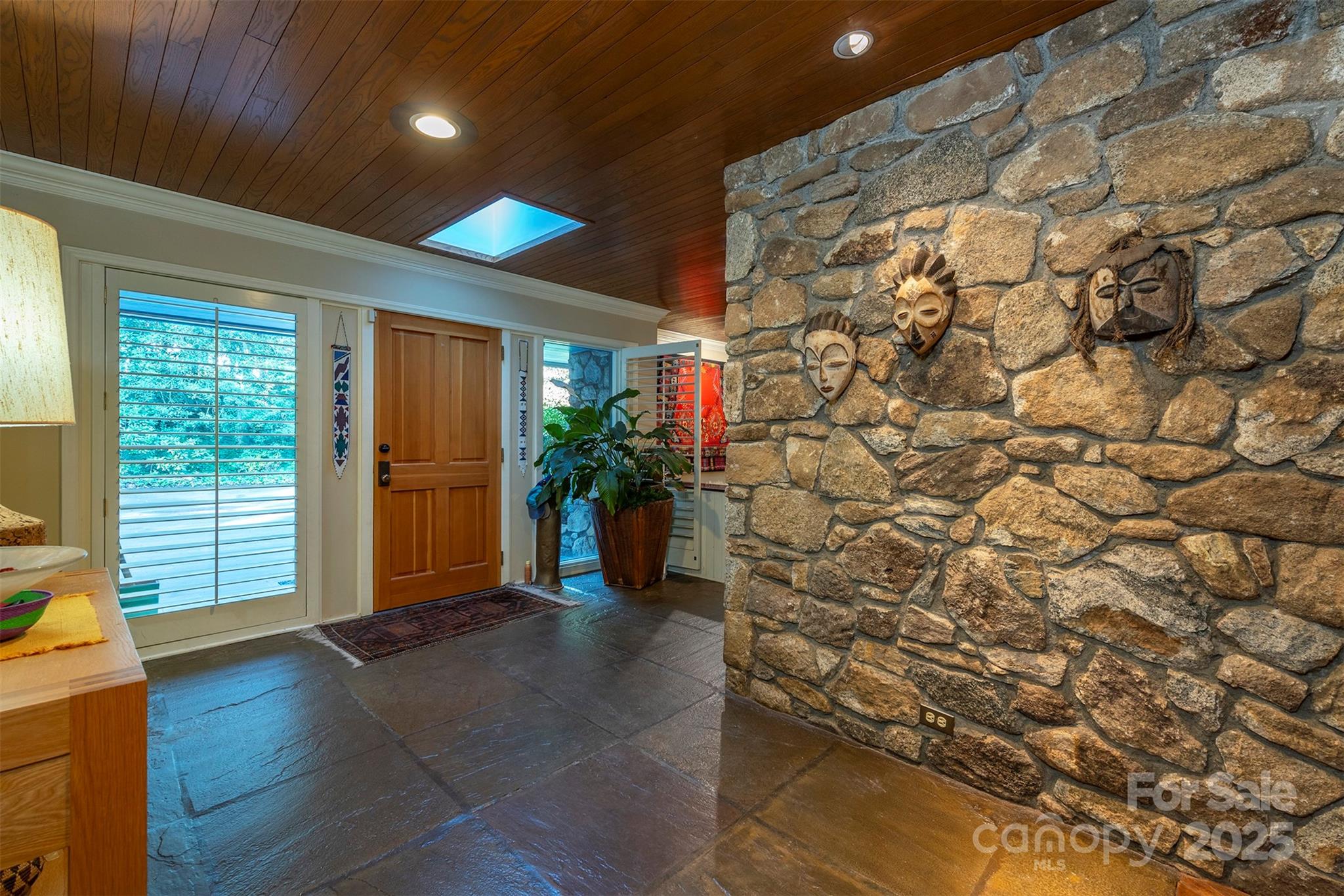 18 Forest Road Asheville NC 28803