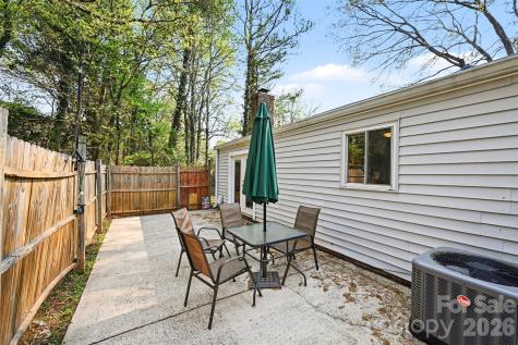 9815 Meringue Place Charlotte NC 28270