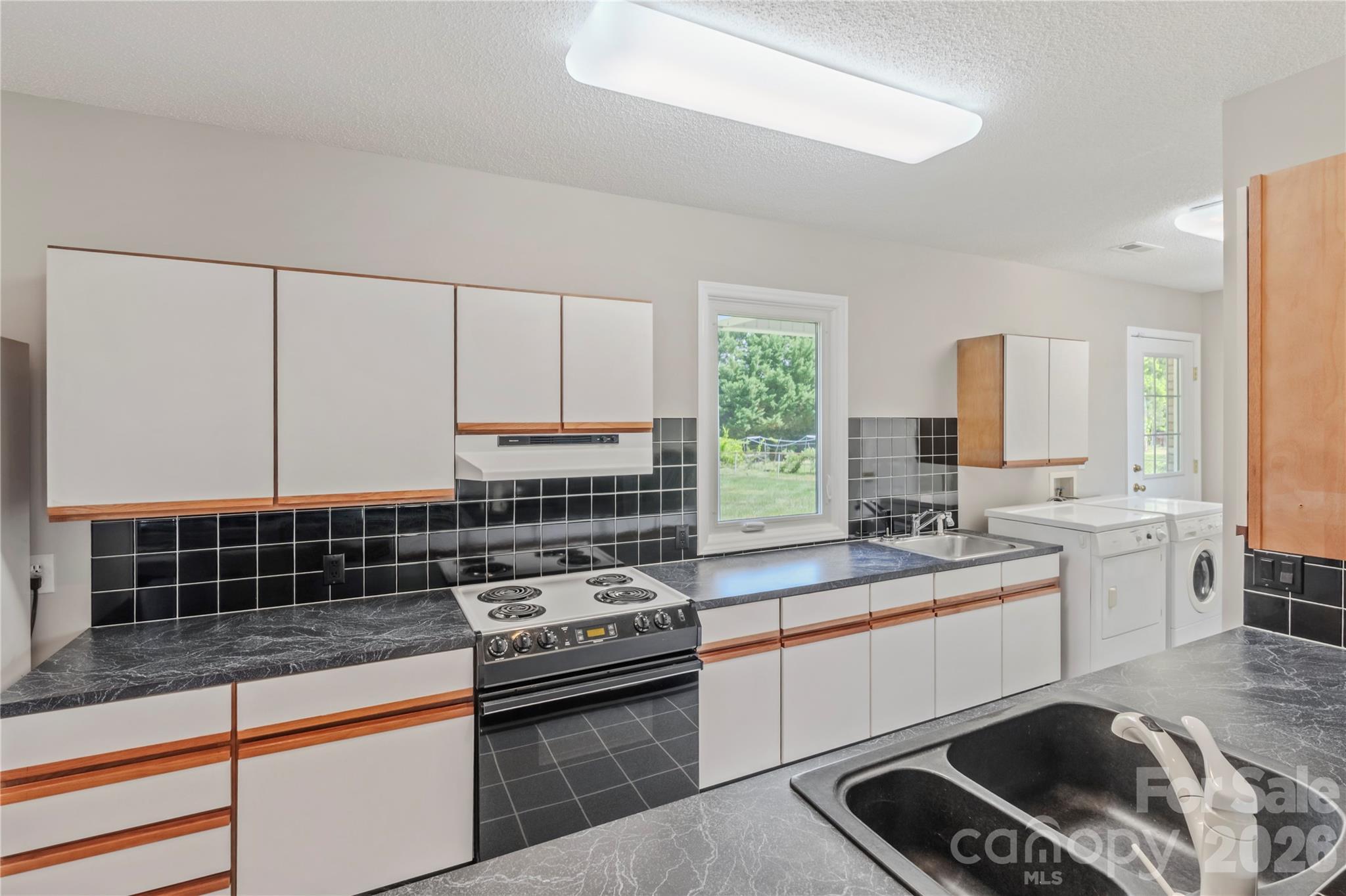 807 Silver Dapple Lane Kernersville NC 27284