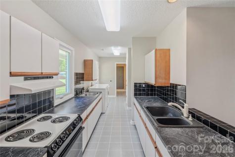 807 Silver Dapple Lane Kernersville NC 27284
