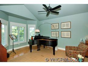 154 Lakeshore Drive Asheville NC 28804